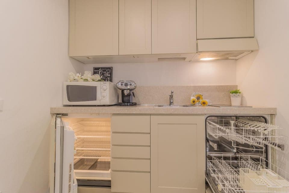 Coffee/tea facilities, Kitchen or kitchenette