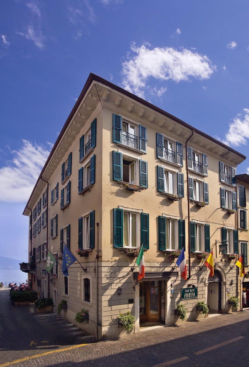 Property building, Facade/entrance, Property logo or sign, Property logo or sign