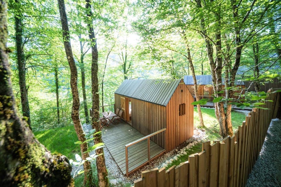 Property building, Garden, Balcony/Terrace