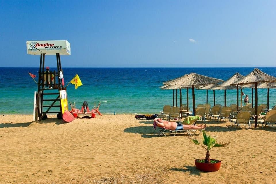 Nearby landmark, Natural landscape, Beach, sunbed