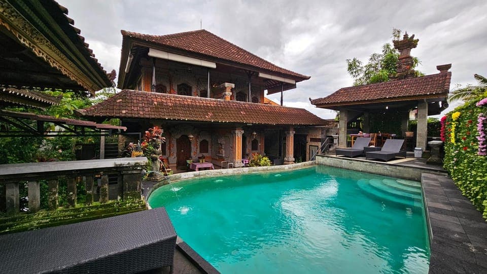 Property building, Pool view, Swimming pool