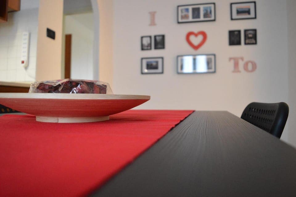 Decorative detail, Dining area