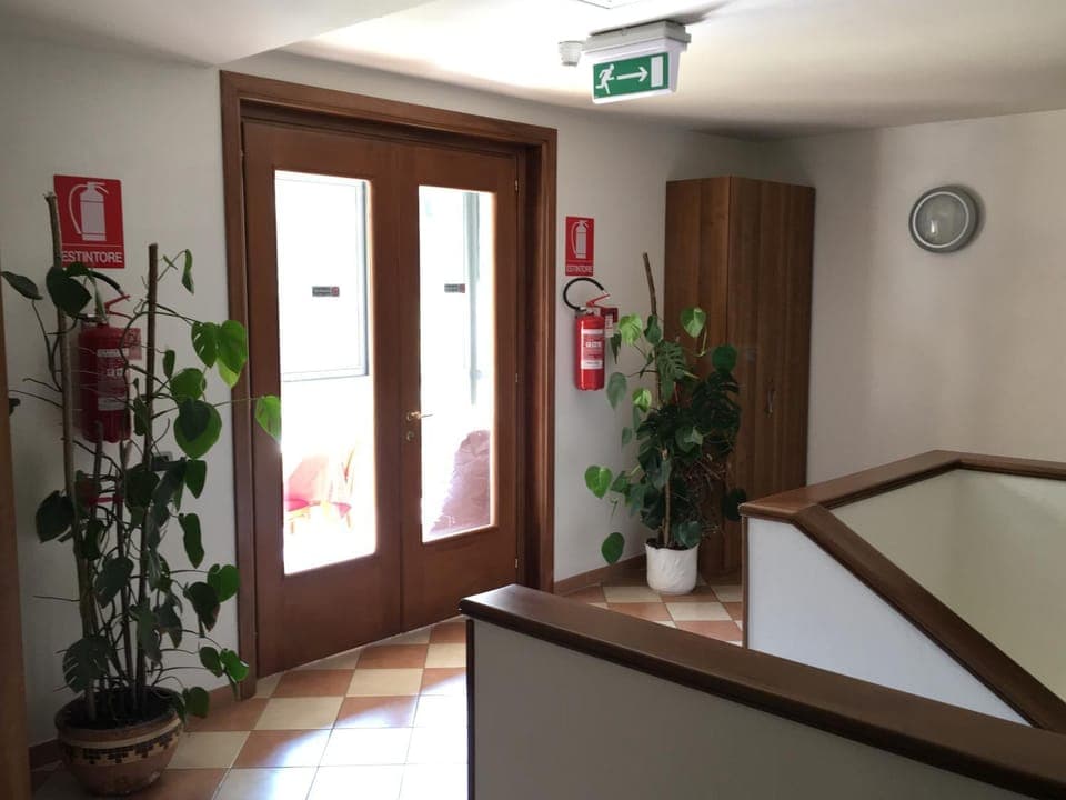 Communal lounge/ TV room