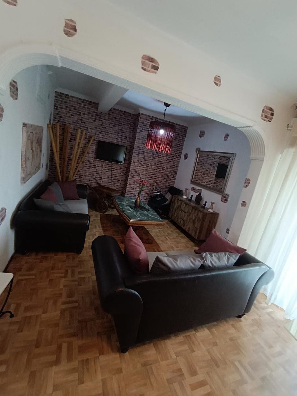 TV and multimedia, Living room, Seating area