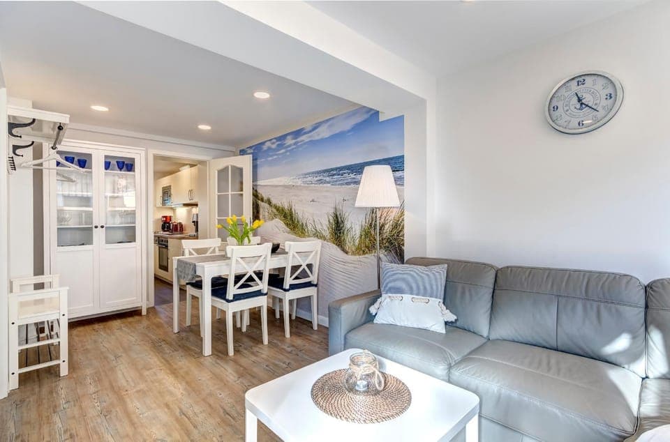 Living room, Seating area, Dining area, Garden view