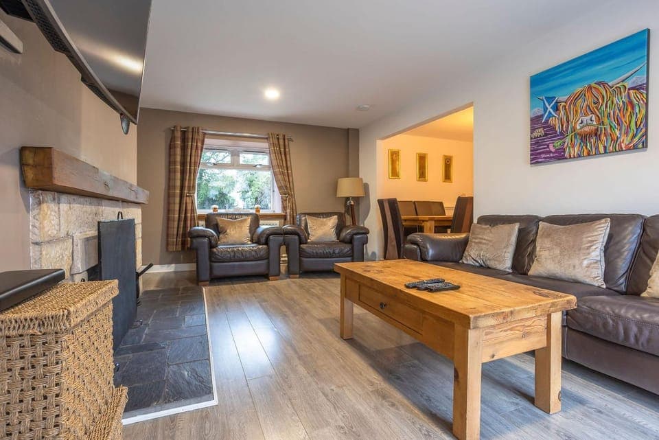 Communal lounge/ TV room, Living room