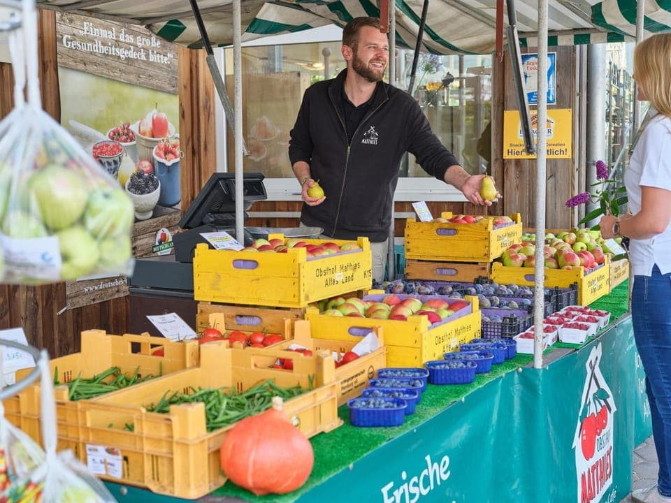 Supermarket/grocery shop