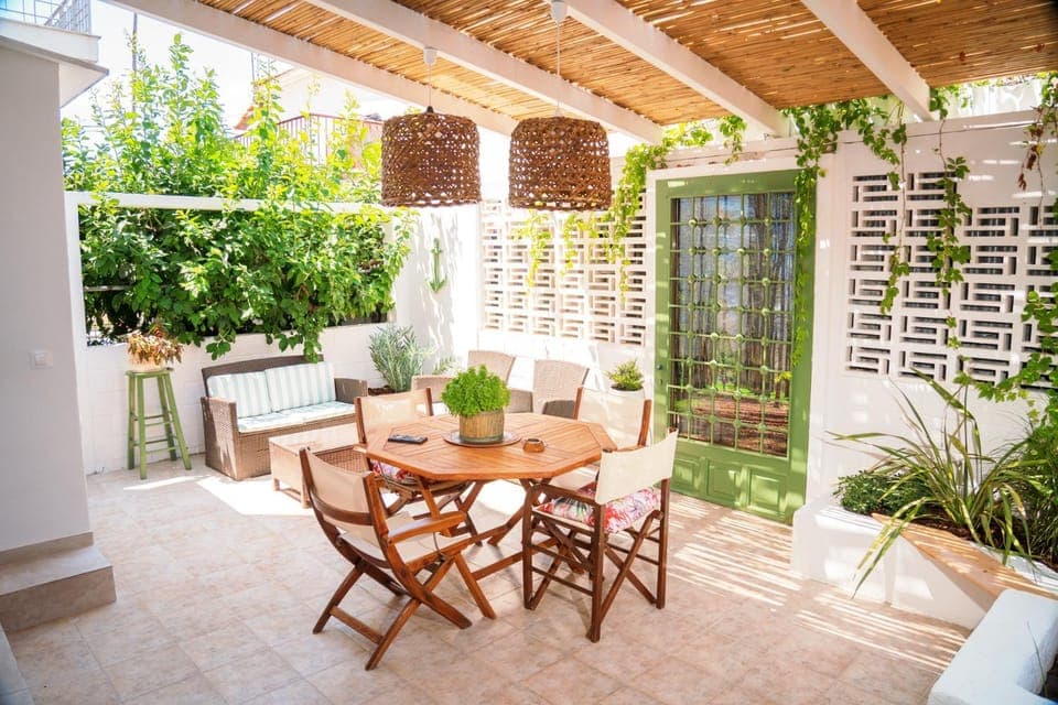 Patio, Day, View (from property/room), Balcony/Terrace, Seating area, Dining area, Garden view, Facility for disabled guests