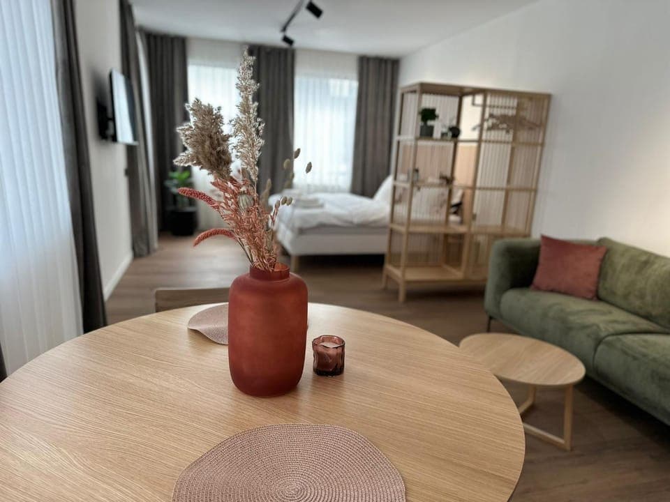 Bed, TV and multimedia, View (from property/room), Living room, Seating area, Dining area, Bedroom, furniture, storage