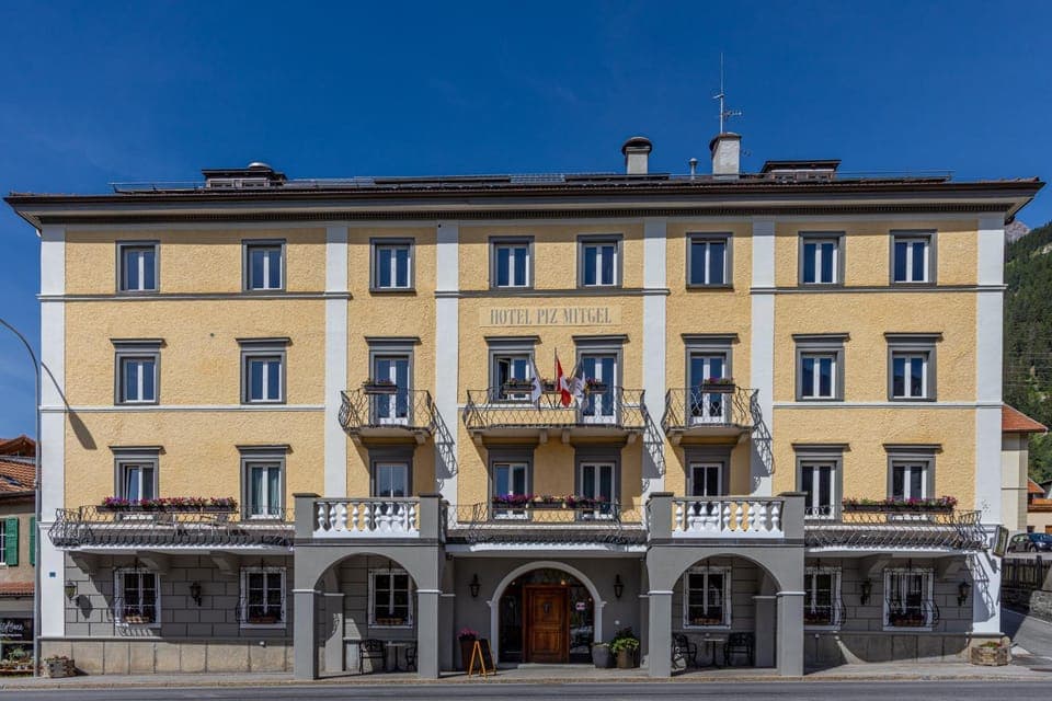 Property building, Day