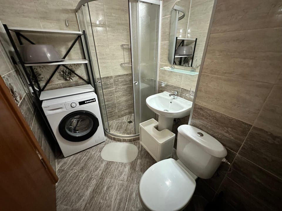 Shower, Toilet, Bathroom, washing machine