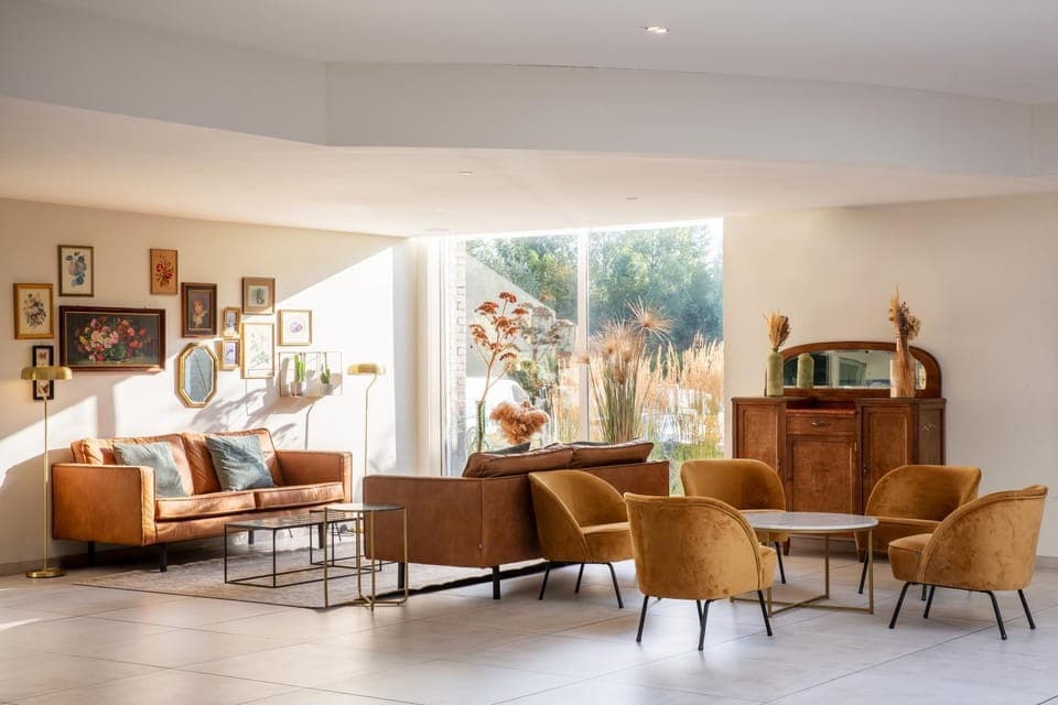 Property building, Living room