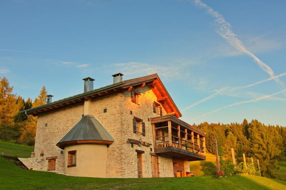 Property building, Day, Natural landscape