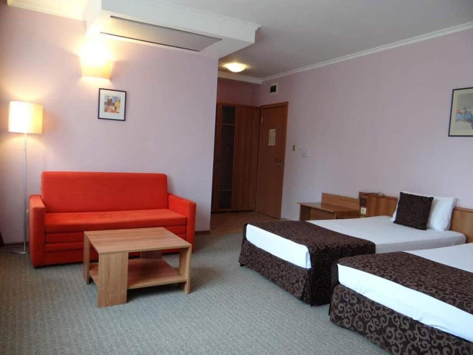 Photo of the whole room