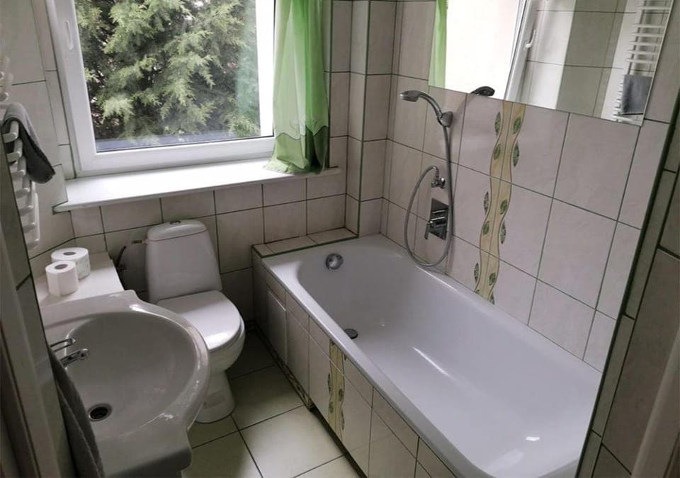 Bathroom, Photo of the whole room