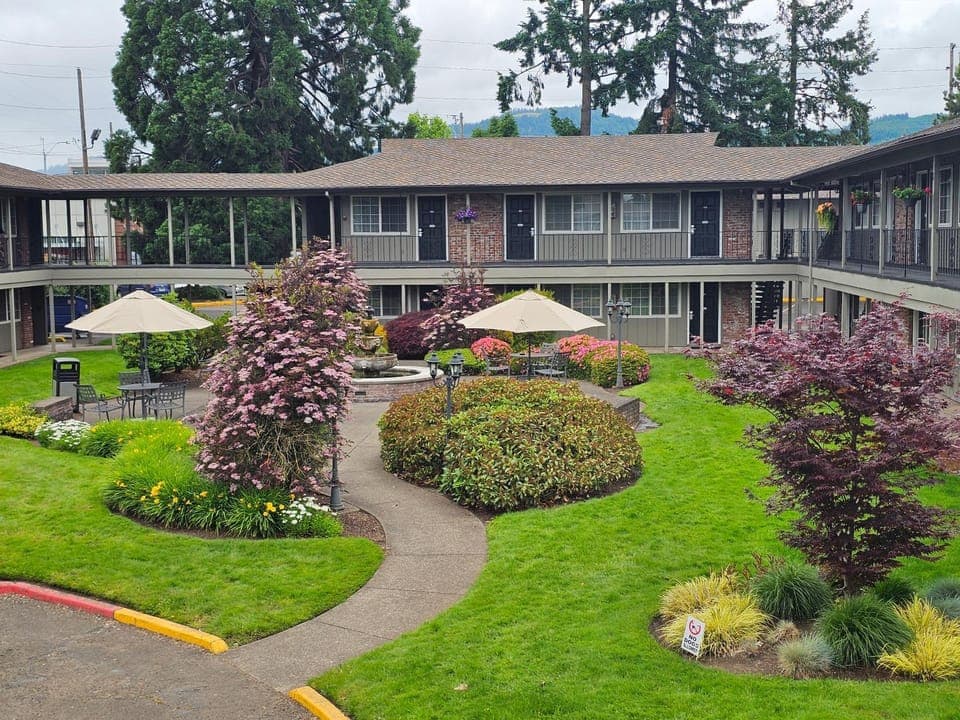 Inner courtyard view