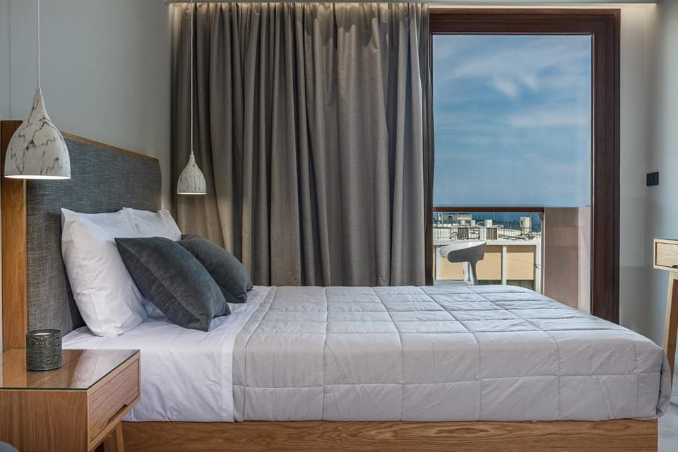 Bed, Photo of the whole room, Bedroom, Sea view