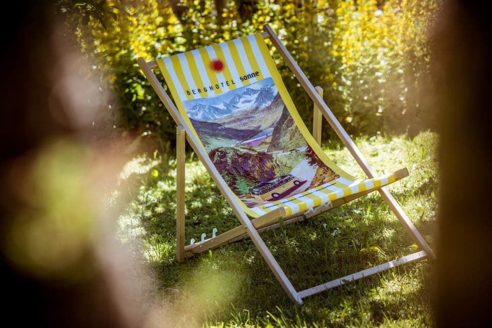 Natural landscape, Garden, Garden view, sunbed