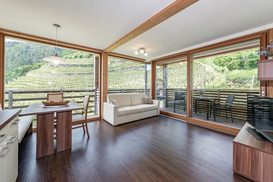 View (from property/room), Living room, Dining area