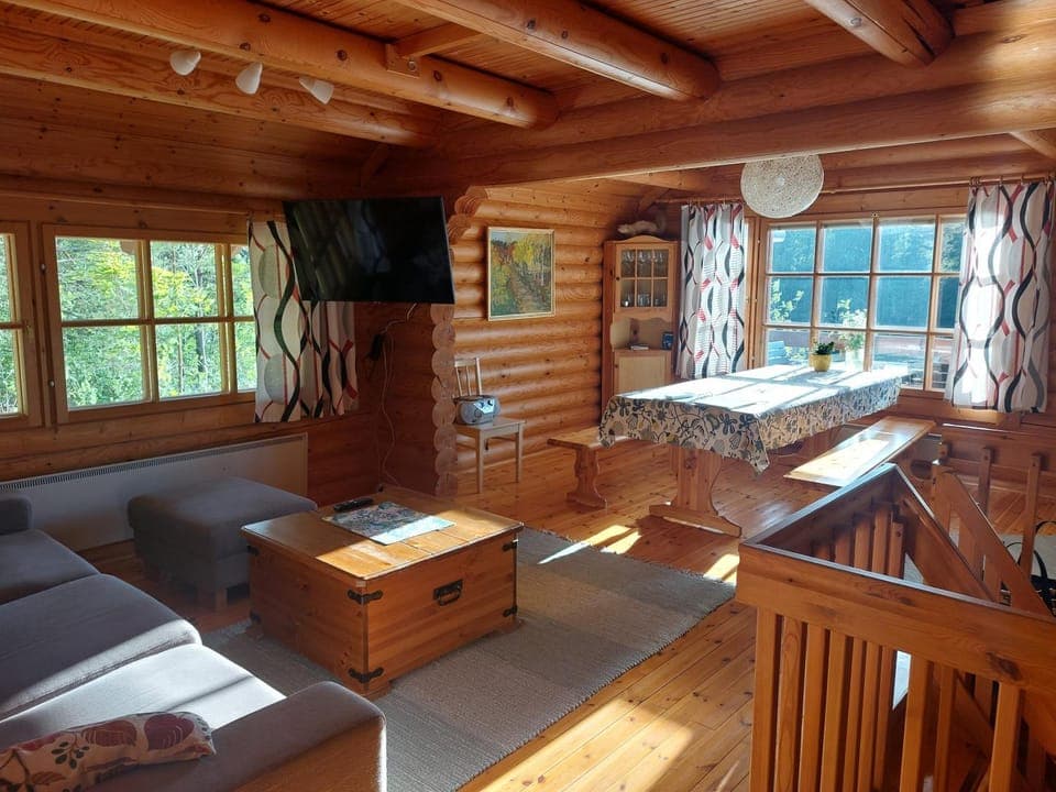 Communal lounge/ TV room, Living room, Dining area