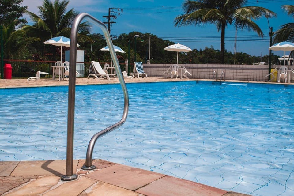 Swimming pool, sunbed