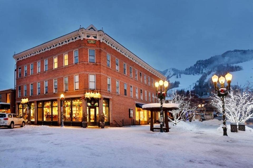 Property building, Winter