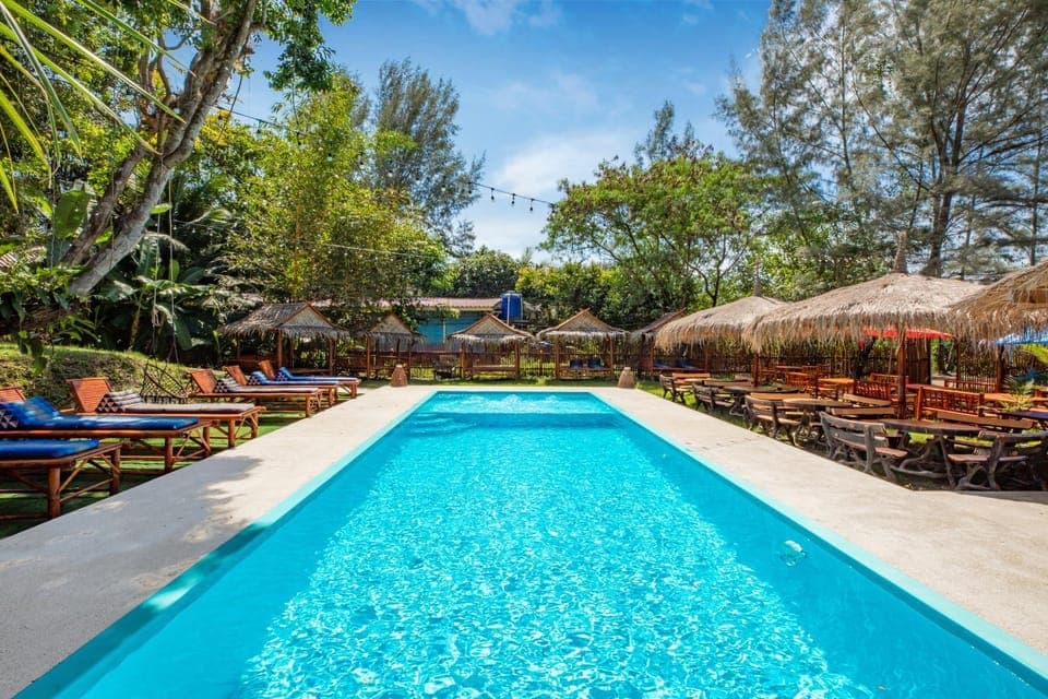 Pool view, Swimming pool