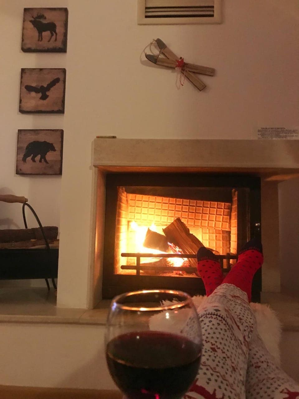 Decorative detail, Seating area, Area and facilities