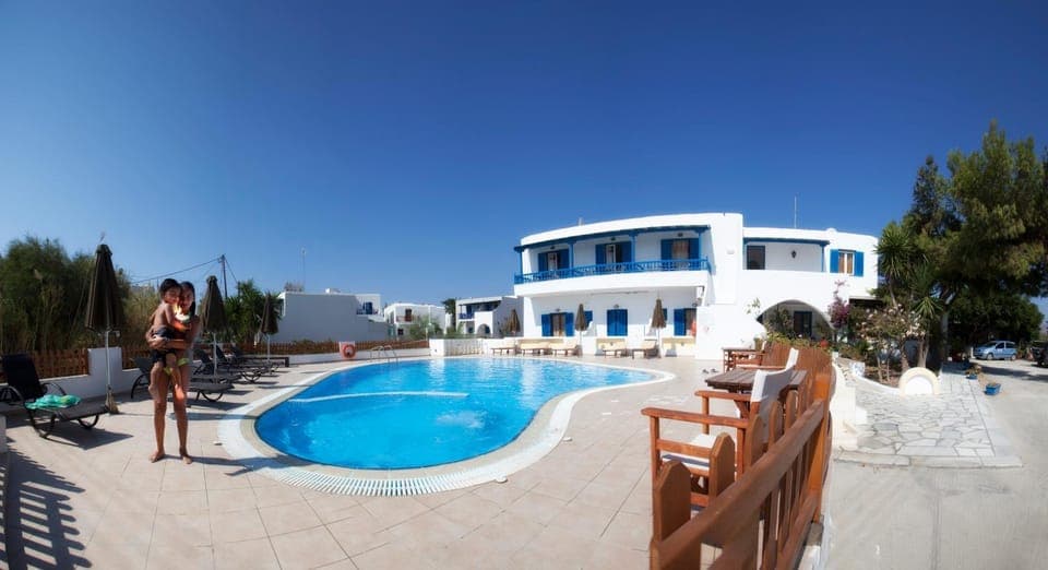 Swimming pool, Swimming pool