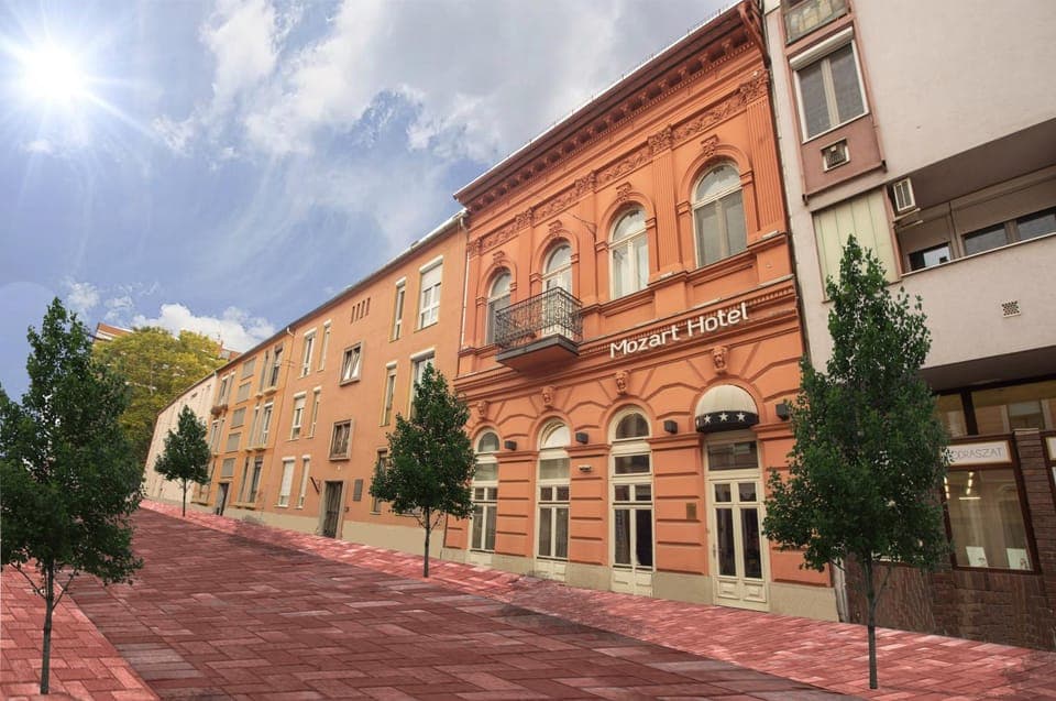 Property building, View (from property/room)