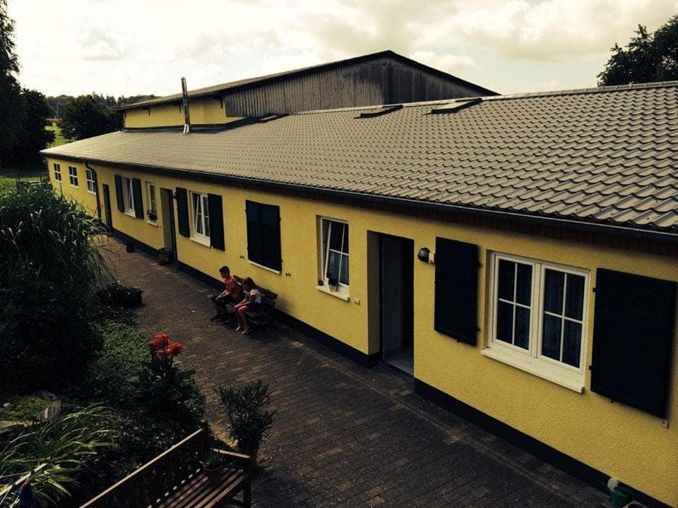 Property building, Facade/entrance, Balcony/Terrace, Garden view