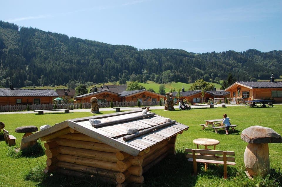 Nearby landmark, Spring, Day, People, Natural landscape, Summer, Children play ground, Garden, Garden, Evening entertainment, Garden view, Mountain view, group of guests, sunbed