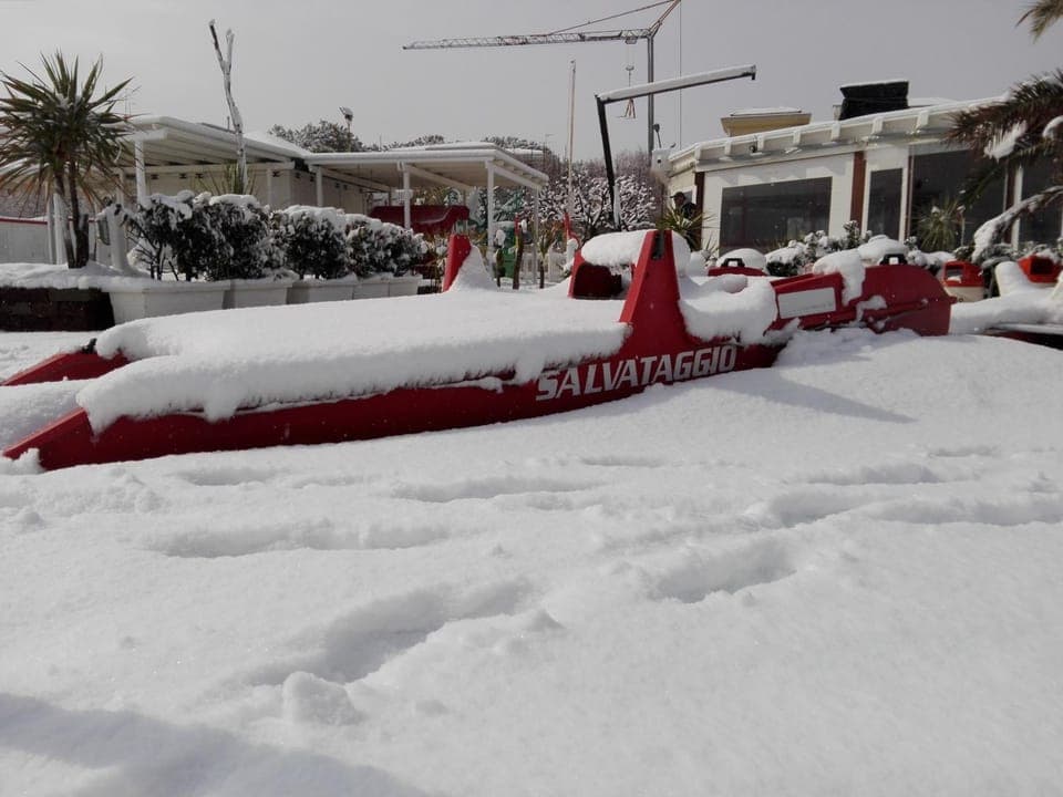 Day, Winter, Other, Beach, On site