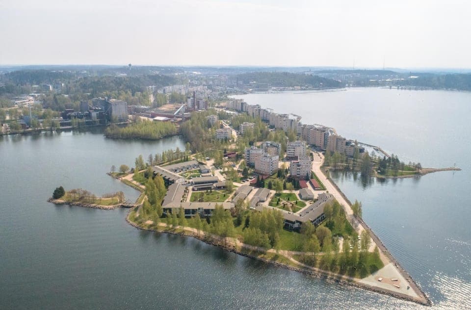 Day, Neighbourhood, Natural landscape, Bird's eye view, Summer, Beach, City view, Lake view, Seasons