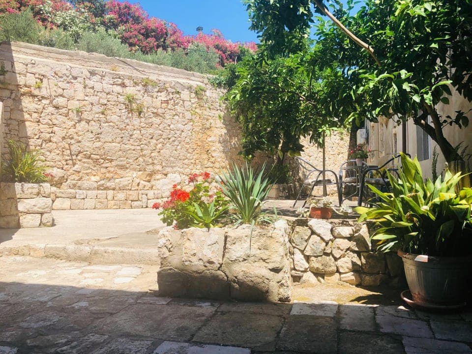 Garden, Balcony/Terrace