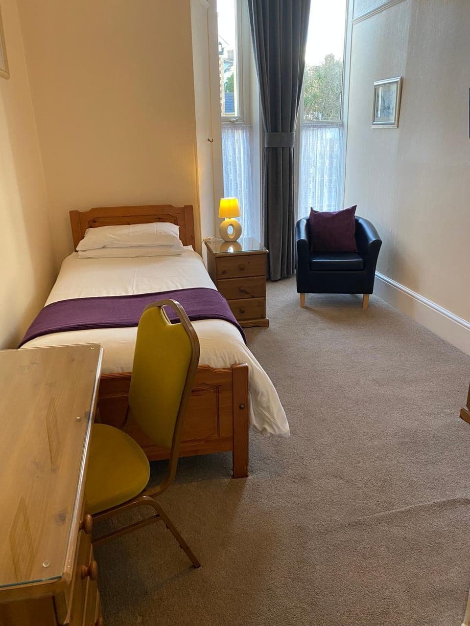 Photo of the whole room