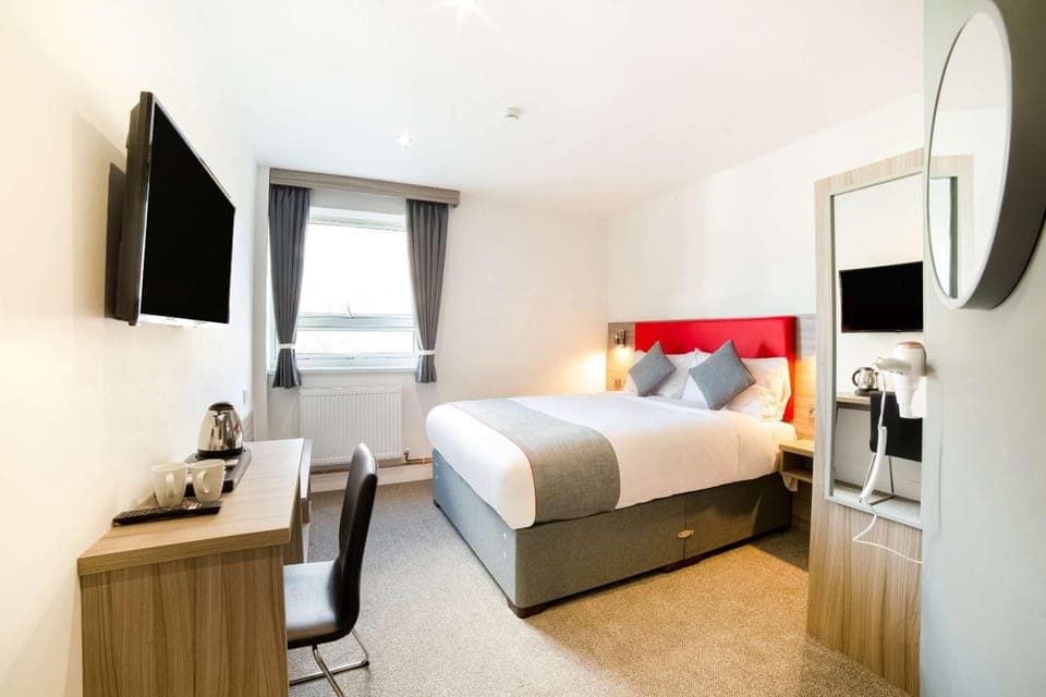 Photo of the whole room, On site