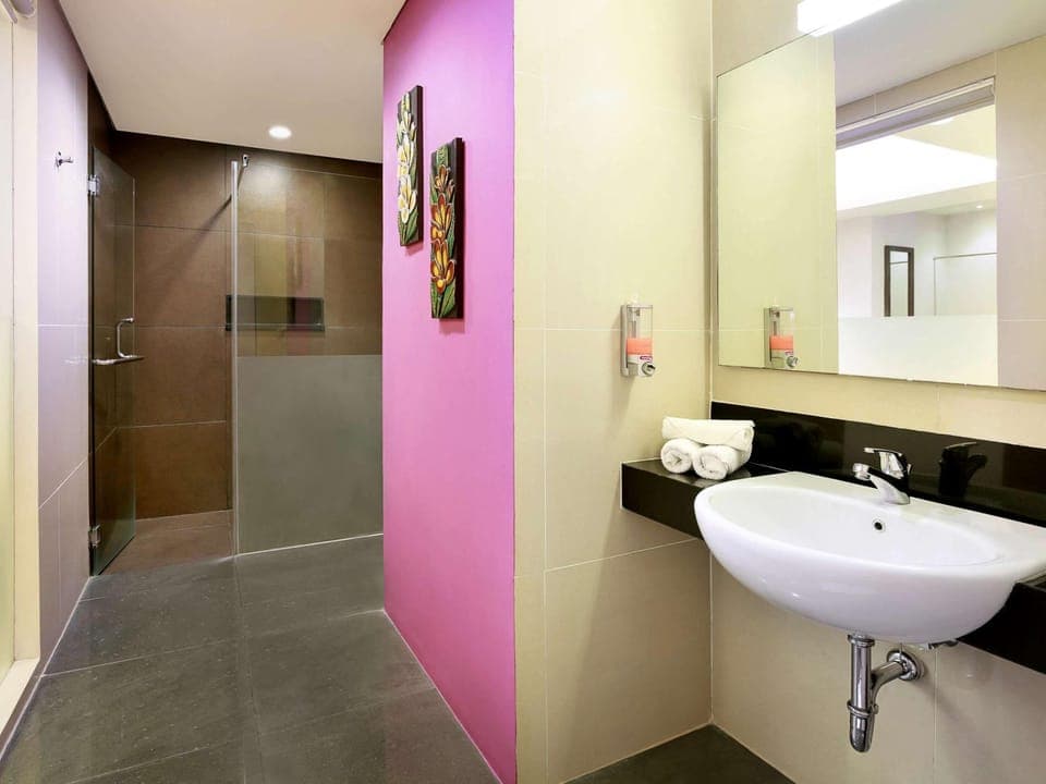 Photo of the whole room, On site