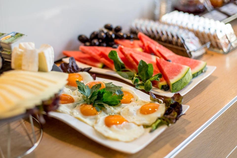 Food and drinks, Food, Breakfast, Continental breakfast, Buffet breakfast