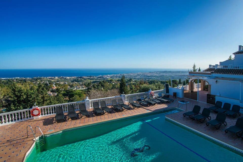 Pool view, Swimming pool