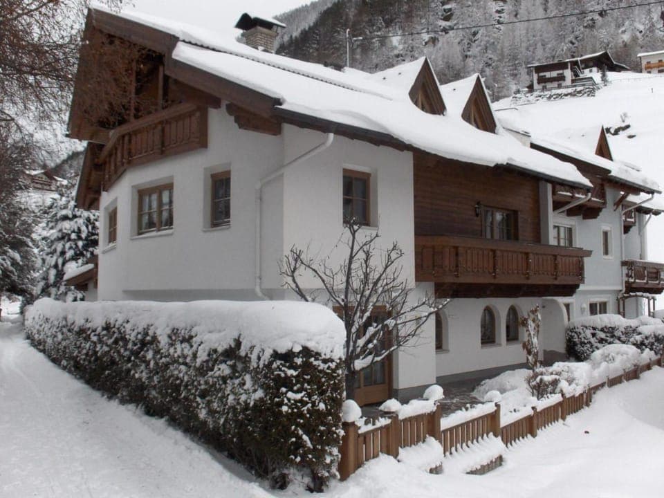 Property building, Winter