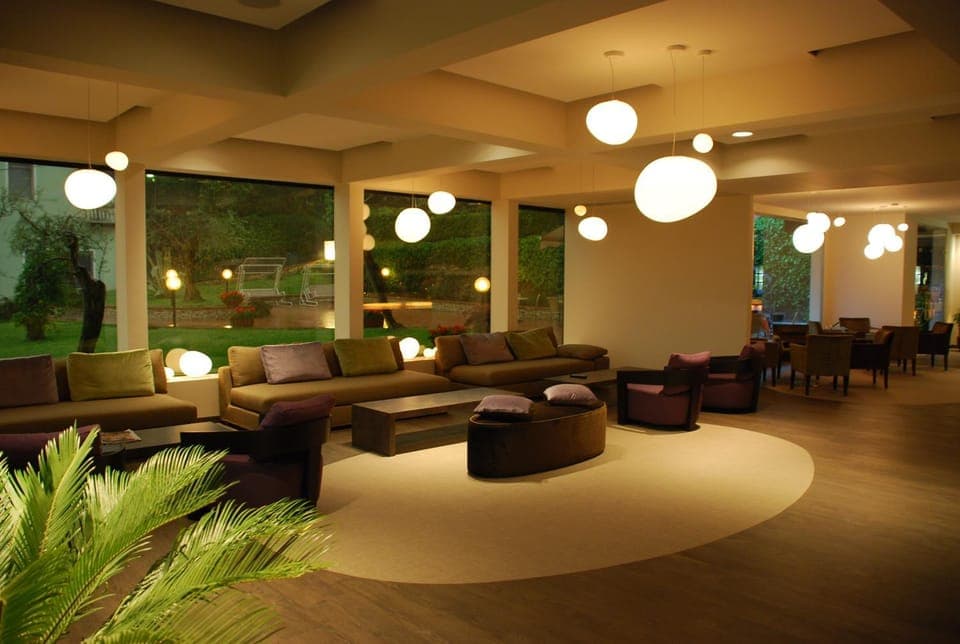 Communal lounge/ TV room, TV and multimedia, Living room, Garden view