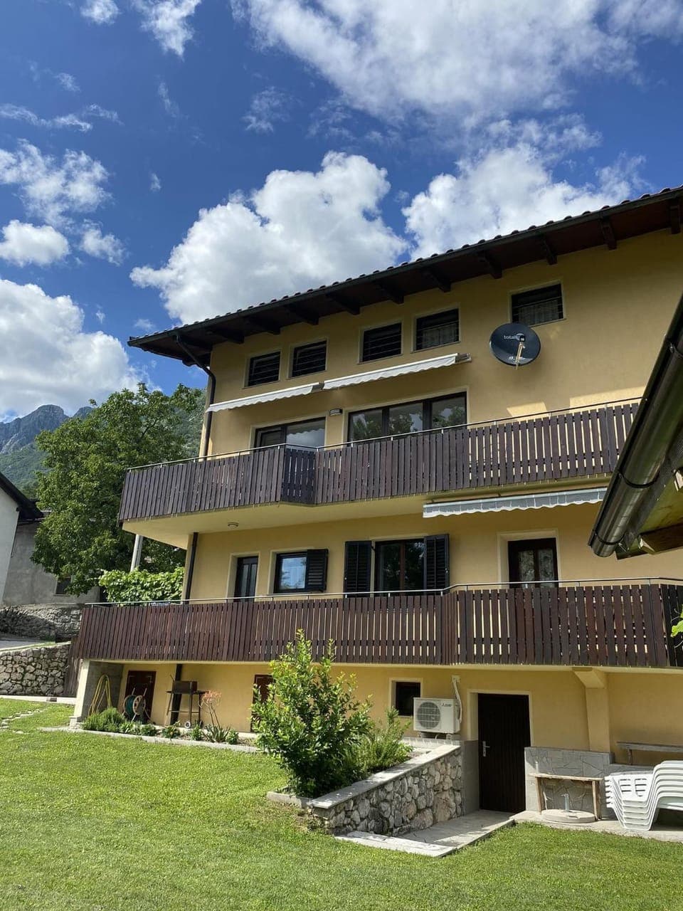Balcony/Terrace, Garden view