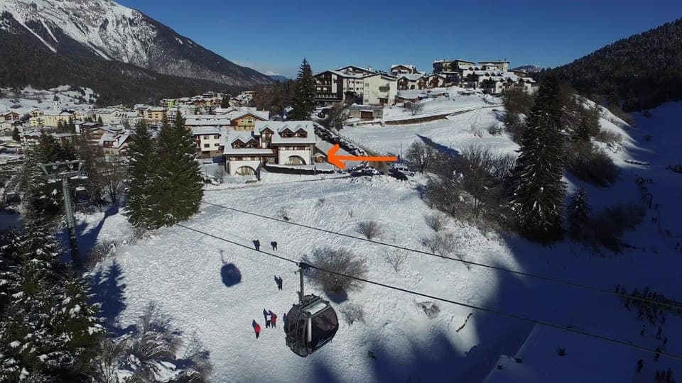 Property building, Bird's eye view