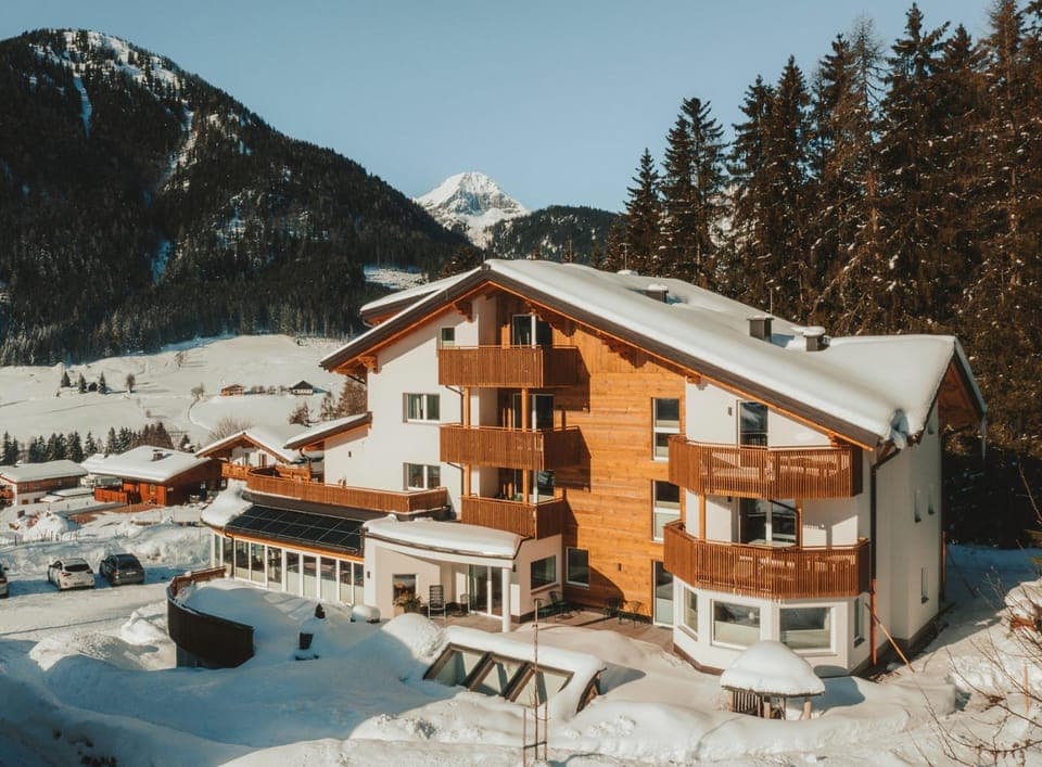 Property building, Winter