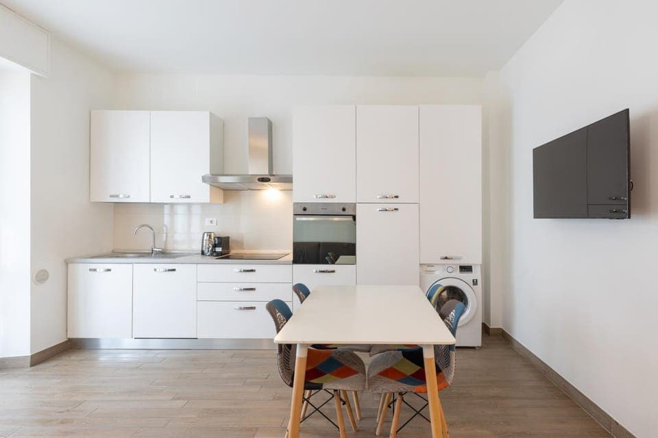 TV and multimedia, Kitchen or kitchenette, Dining area, dishwasher, oven, pet friendly, stove