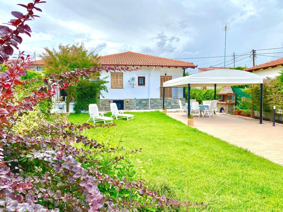 Property building, Garden