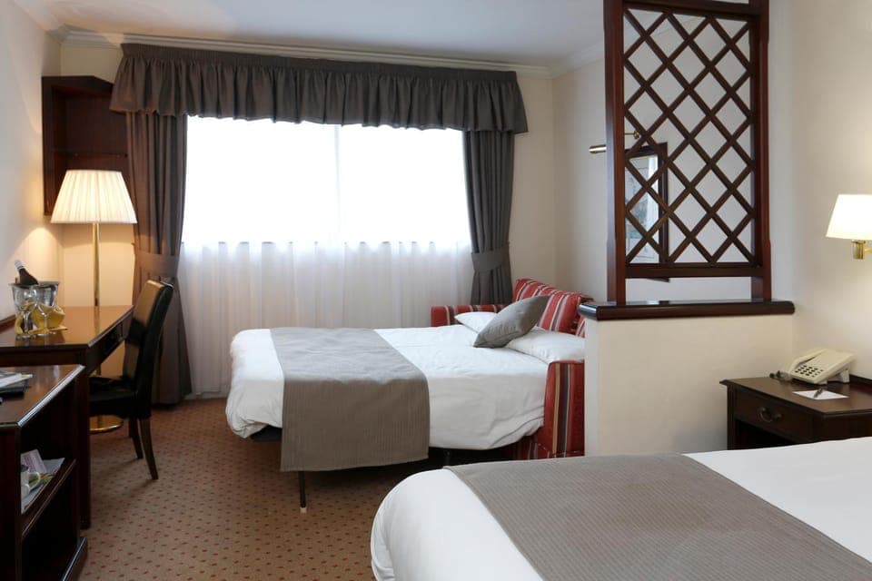 Bed, Photo of the whole room, Bedroom, Family