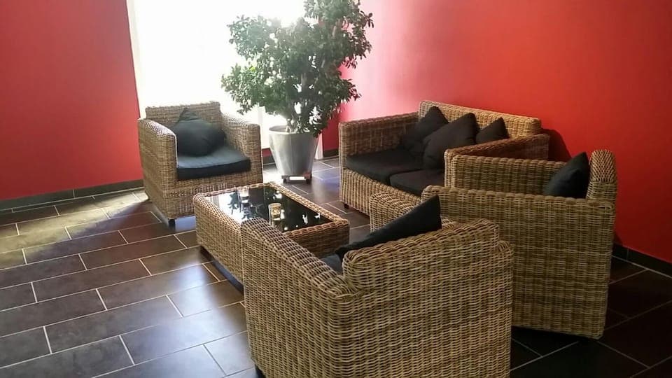 Day, Lobby or reception