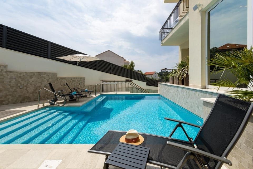 Patio, Day, Balcony/Terrace, Pool view, Swimming pool, sunbed